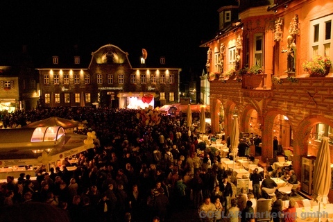Altstadtfest, abends auf dem Marktplatz
