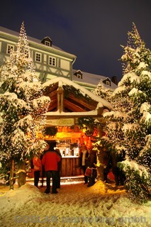 Weihnachtswald, Glühweinhütte